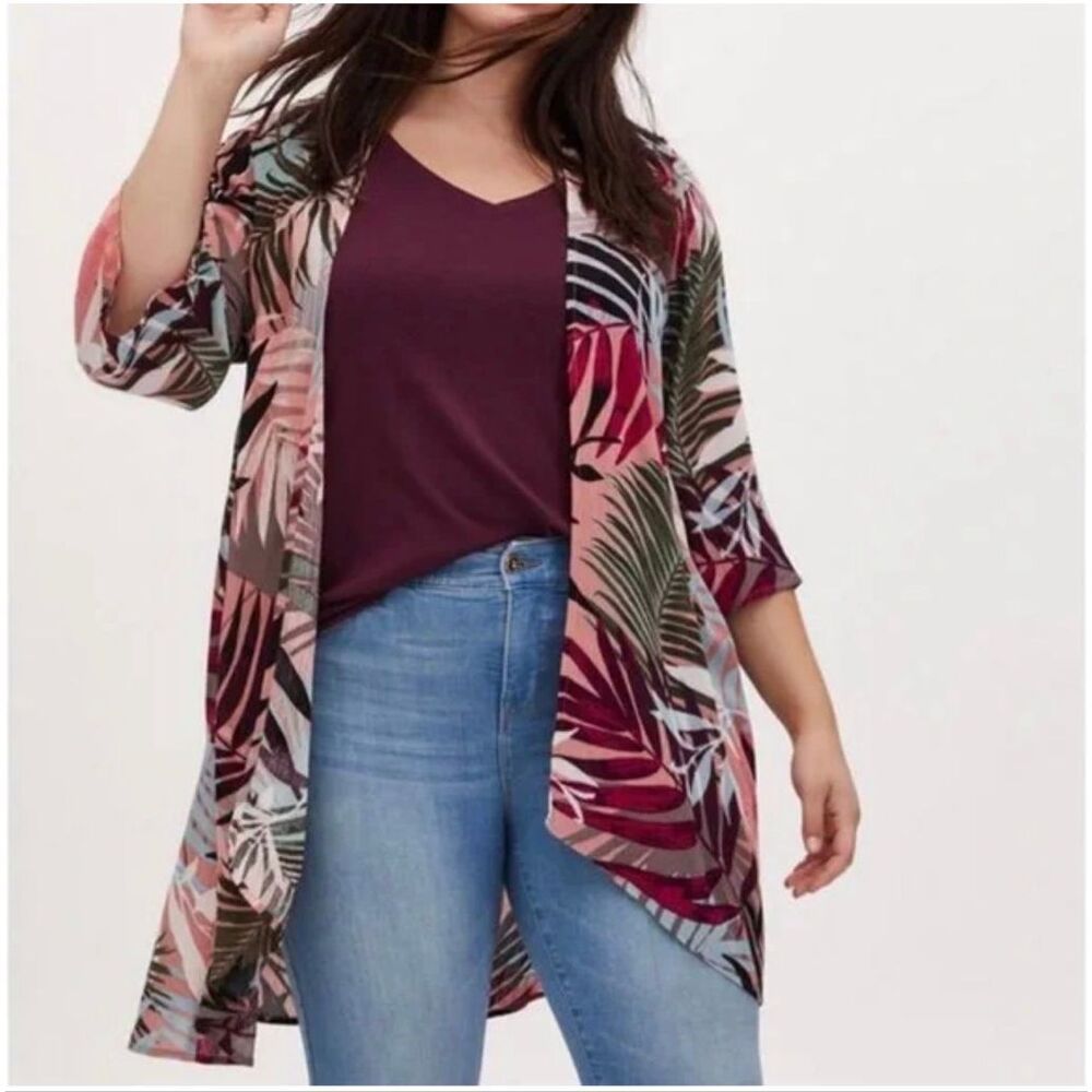 Torrid Dusty Coral Tropical Leaf Crinkle Gauze 3/4 Sleeve High Low Kimono Sz 3/4